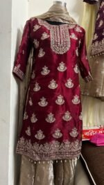 টিস্যু সিল্ক এমব্রয়ডারি ও সিকোয়েন্স ওয়ার্ক থ্রি-পিস (গ্যারা/শারারা সেট) - Image 4